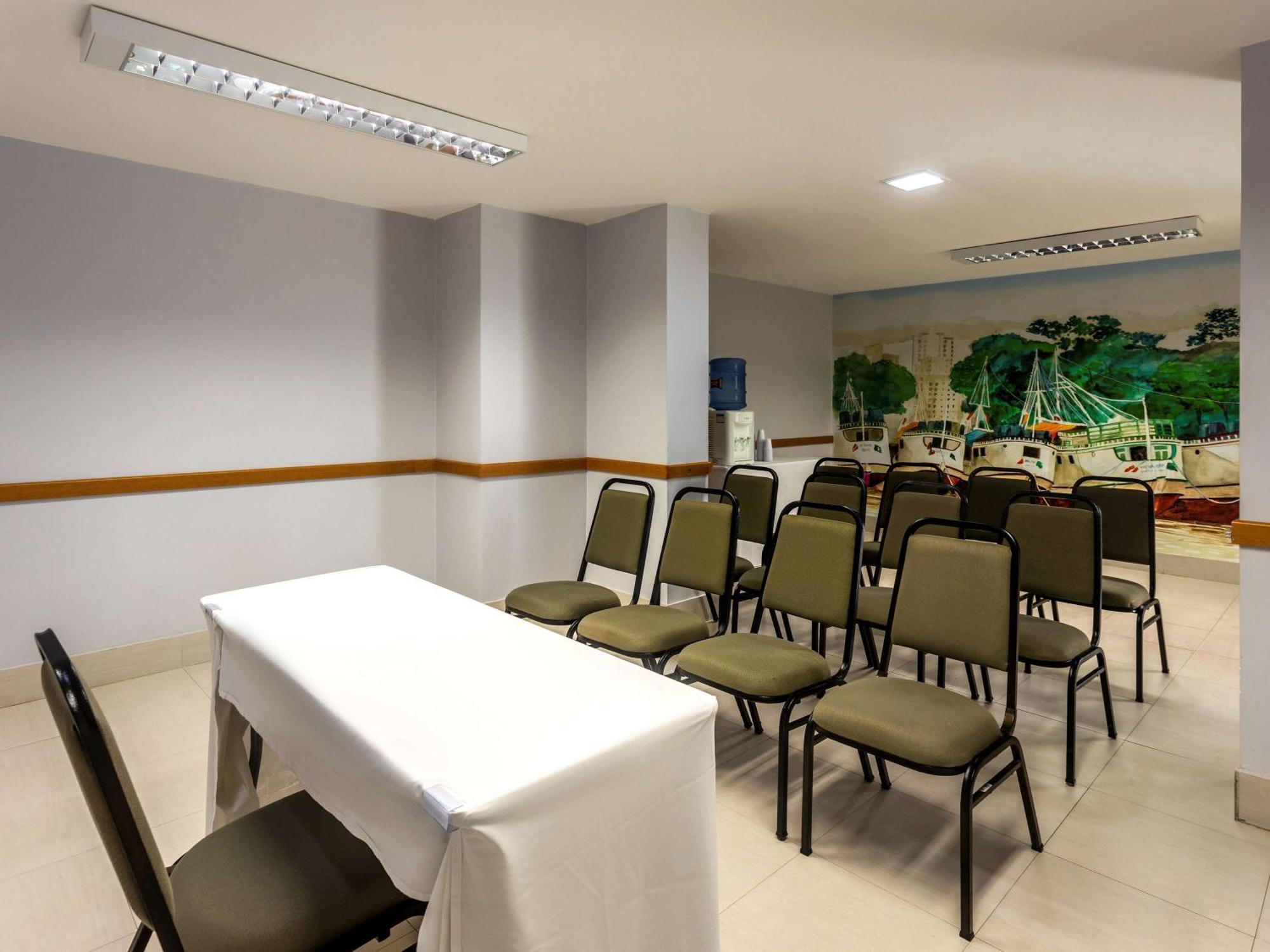 Ibis Styles Belem Hangar Exterior photo